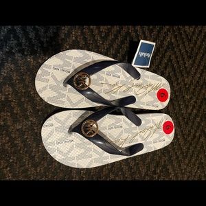Michael Kros flip flop